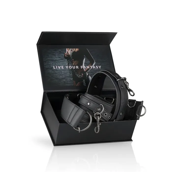Easy Toys Couples Neck To Wrist Restraint Set