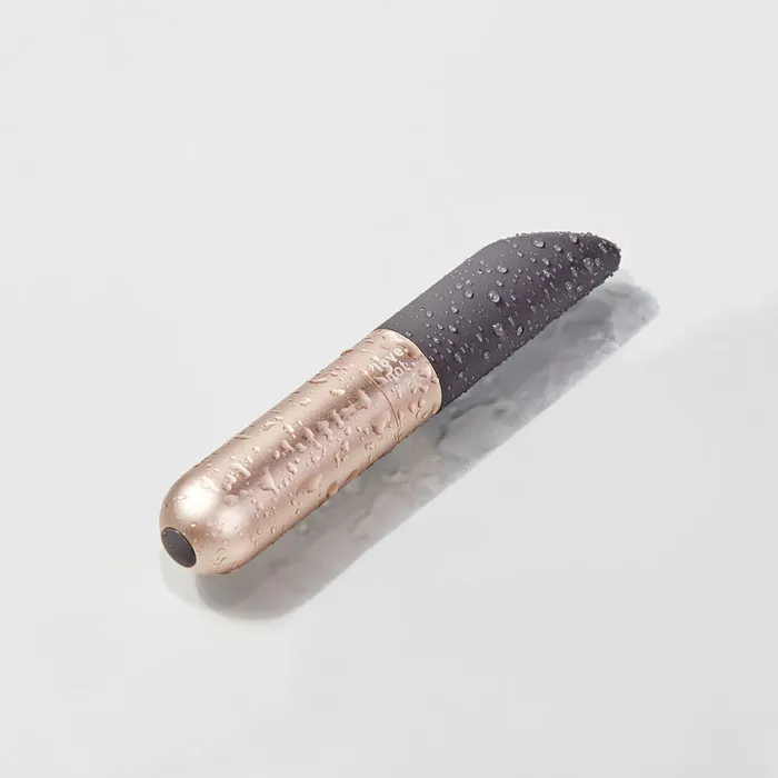 Vibrators Love Not War Amore by Love Not War
