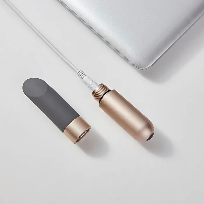 Vibrators Love Not War Amore by Love Not War